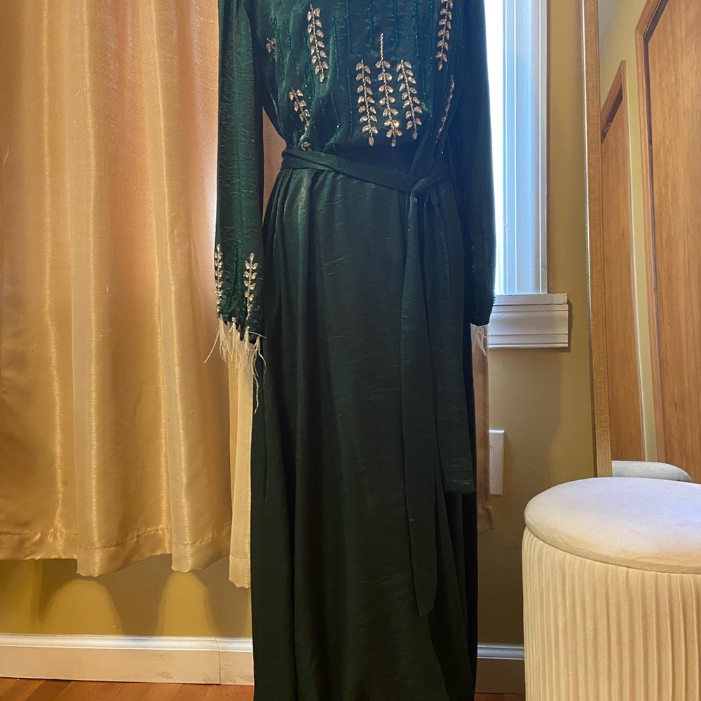 Green jalabaya.